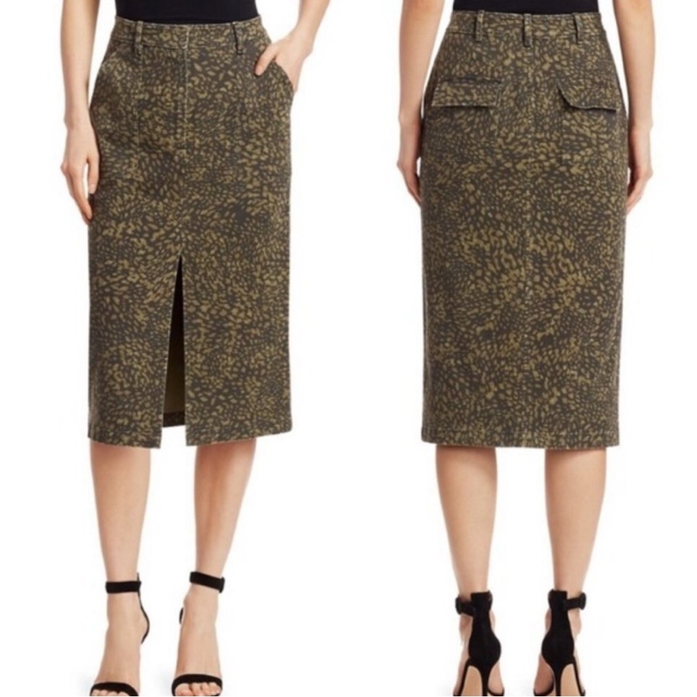 Le Superbe Leopard Print Skirt